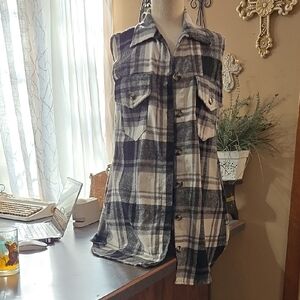 Corona Black and White Plaid Sleeveless Top